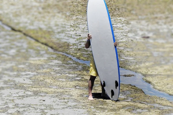 Surfistas Terra Preparação Antes Entrar Água — Fotografia de Stock