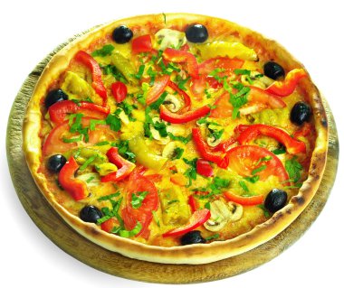 Beyaz arkaplanda izole edilmiş pizza