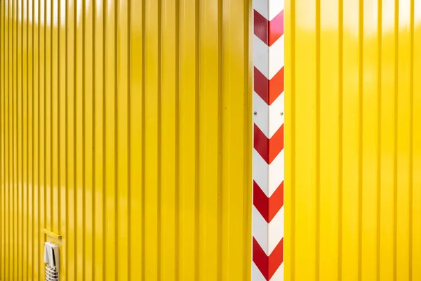 Yellow Metal Structure Outwardly Protruding Corner Red White Safety Copy — Stock Photo, Image