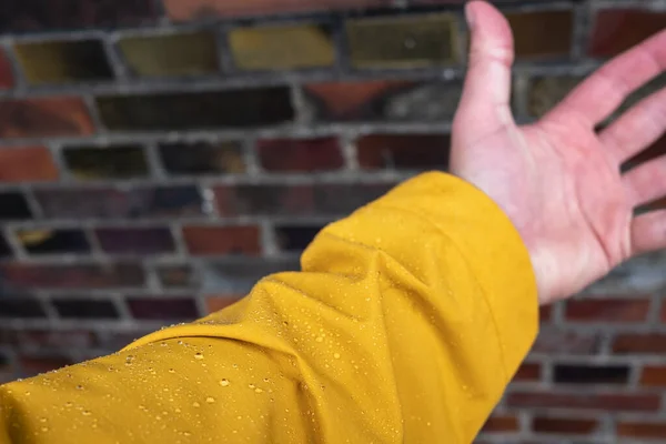Капли Водонепроницаемый Пиджак Водоотталкивающей Пропиткой Открытом Воздухе Дождем — стоковое фото