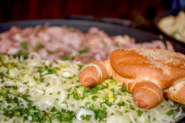 Chopped Onion Herbs Chopped Sausage Large Frying Pan Ruddy Bun — Fotografie, imagine de stoc