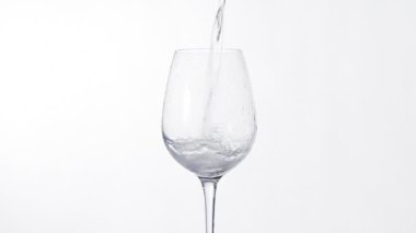 tatlı su bardağına dökme