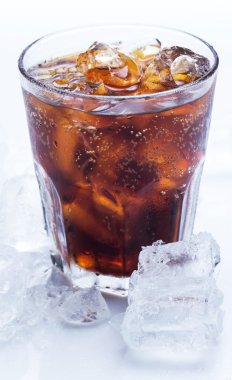 bardak taze kola