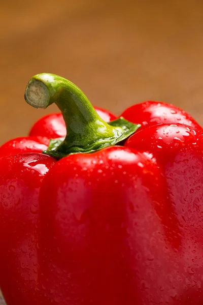 Čerstvé a vlhké paprika — Stock fotografie