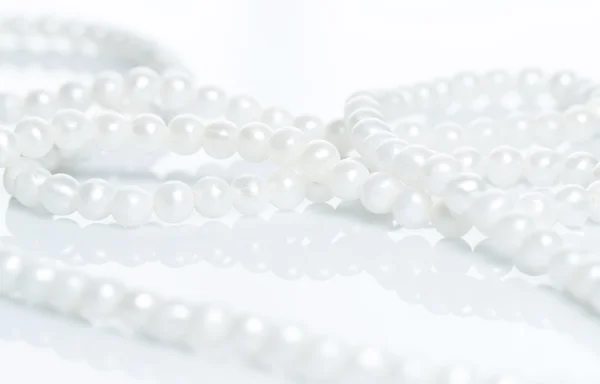 Hermoso collar de perlas — Foto de Stock