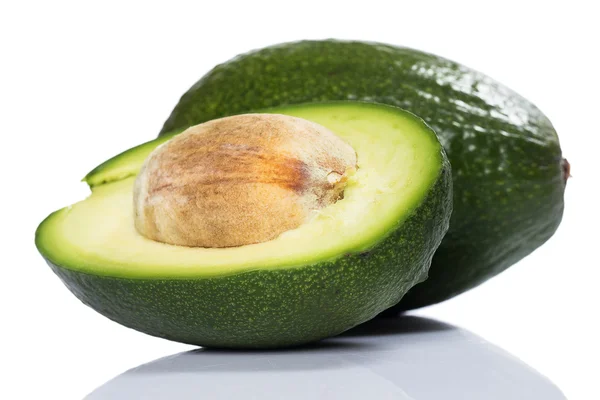 Verse groene avocado — Stockfoto