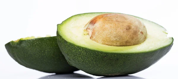 Fresh green avocado — Stock Photo, Image