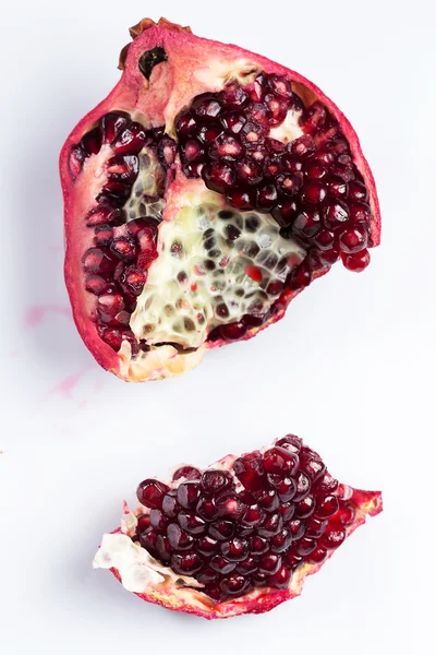 Fresh pomegranate — Stock Photo, Image