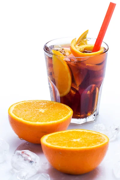 冷用橙色水果鸡尾酒 — 图库照片