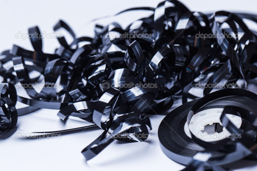 Magnetic audio tape reel