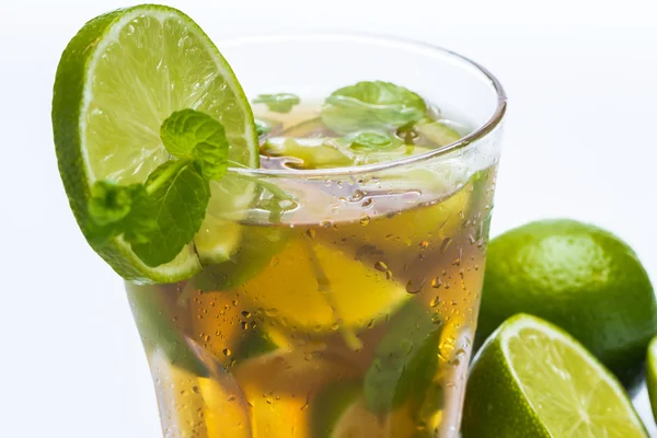 Fresh ice tea with lime — Stock Photo, Image