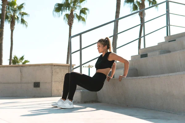 Young Athletic Woman Doing Triceps Dip Summer Calisthenic Workout Outdoors — Stock Photo, Image