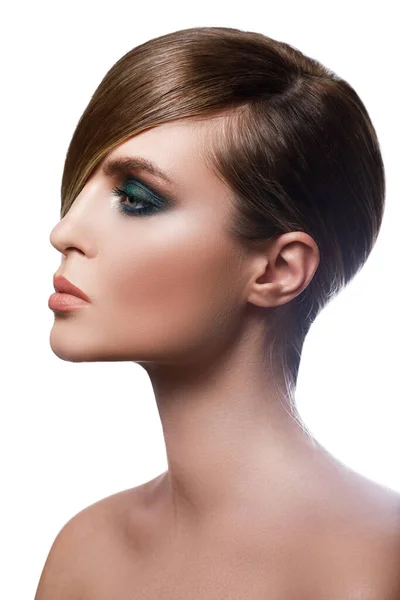 Seksowny Model Stylowym Obrazie Eleganckimi Włosami Zakrywającymi Jedno Oko Pięknymi — Zdjęcie stockowe