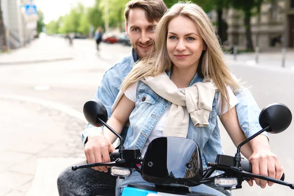 Young Stylish Couple Having Fun While Riding Electric Scooter City — Stock Photo, Image