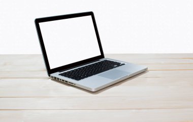 Beyaz arkaplan konsept ekranı üzerindeki bilgisayar defteri beyaza izole edildi.