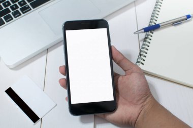 Modern Aygıtlar, Dijital Bilgisayar ve Telefonla Çalışan İşadamı.