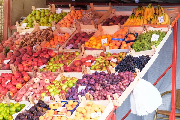 Verschillende Vruchten Fruit Van Balkan Boeren Markt Gezond Lokaal Voedsel — Stockfoto