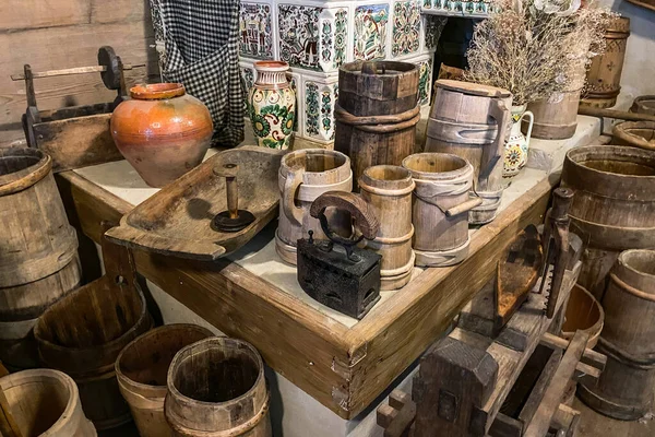 Instalação Museus Utensílios Domésticos Rurais Tradicionais Ucrânia Utensílios Cozinha Autênticos — Fotografia de Stock