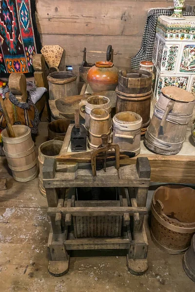 Hiteles Konyhai Eszközök Egy Vidéki Paraszt Házában Telepítés Múzeumok Hagyományos — Stock Fotó
