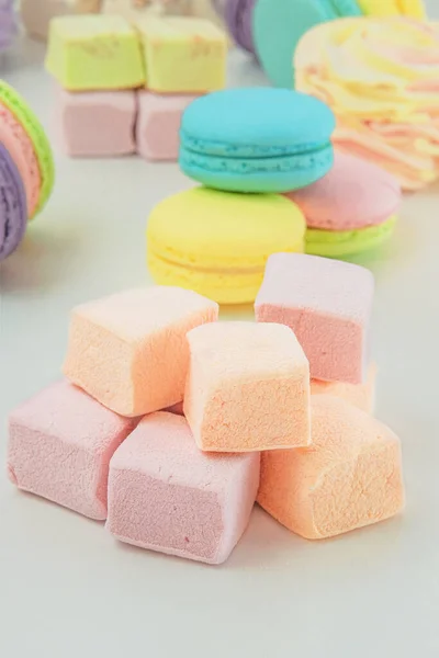 Various Desserts Macaroons Marshmallows Zephyrs Closeup Traditional Colored Sweet Desserts — Zdjęcie stockowe