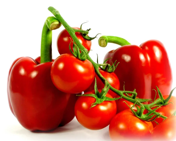 kırmızı biber ve domates