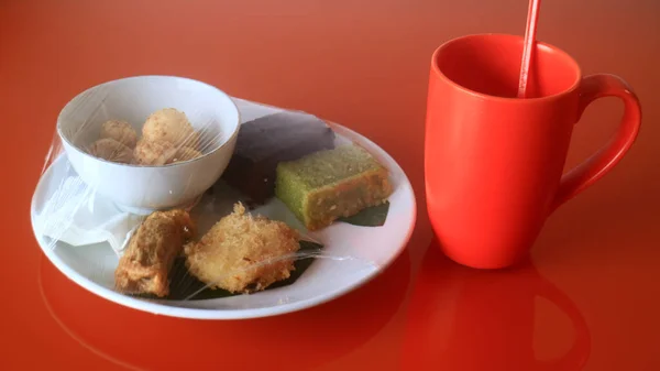 Snack Recouvert Plastique Une Tasse Café — Photo