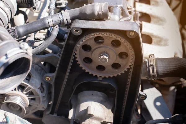 Automechaniker Reparatur Motorschaden Unter Der Haube Großes Maschinenteil — Stockfoto