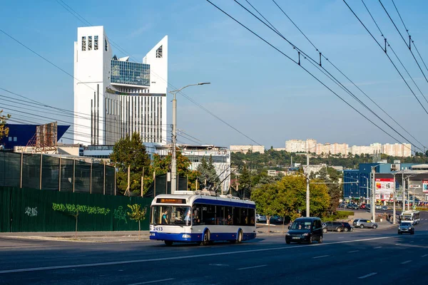 Chisinau Moldova Setembro 2021 Trolleybus Rtec 62321 Bkm 2413 Equitação — Fotografia de Stock