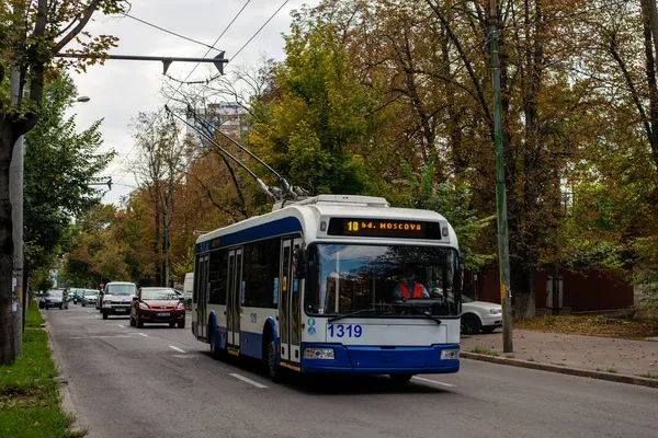 Chisinau Moldova Září2021 Trolejbus Rtec 62321 Bkm 1319 Koni Cestujícími — Stock fotografie