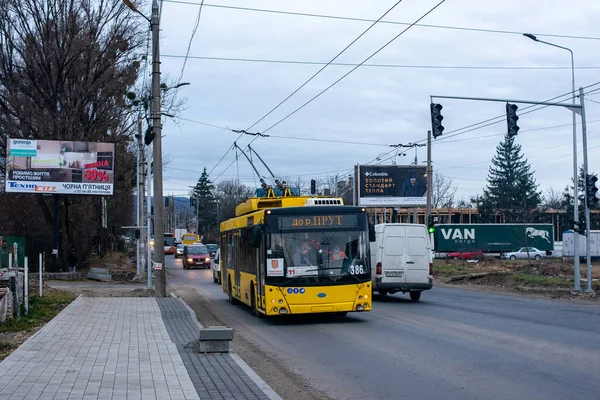 Chernivtsi Ukraine November 2021 Trolleybus Dnipro T203 Maz 386 Riding — Stock Photo, Image
