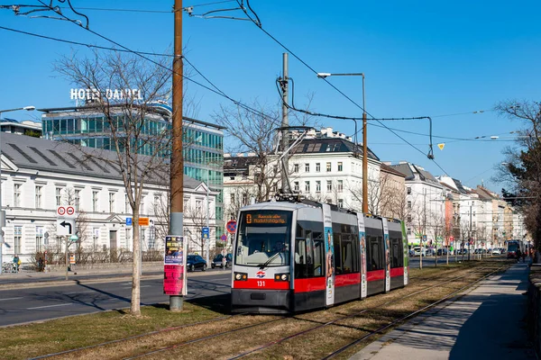 Vienna Austria March 2022 Tram Siemens Ulf 131 Riding Passengers — Stock Photo, Image