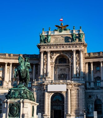 Viyana Sanat ve Tarih Müzesi Avusturya 'nın başkenti Viyana' da bulunan bir sanat müzesidir..