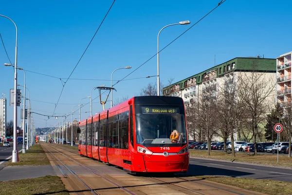 Bratislava Slowakei März 2022 Straßenbahn Skoda 29T2 7416 Mit Fahrgästen — Stockfoto