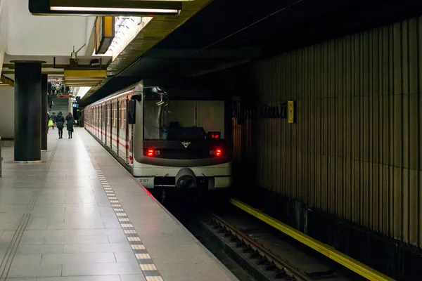 Prague République Tchèque Février 2022 Métro Train 2Mt 71M 3157 — Photo