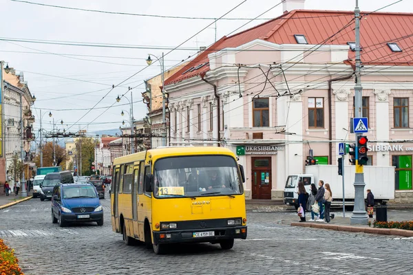 Chernivtsi Ukraine Oktober 2022 Buss Bogdan 091 Ridning Med Passagerare — Stockfoto