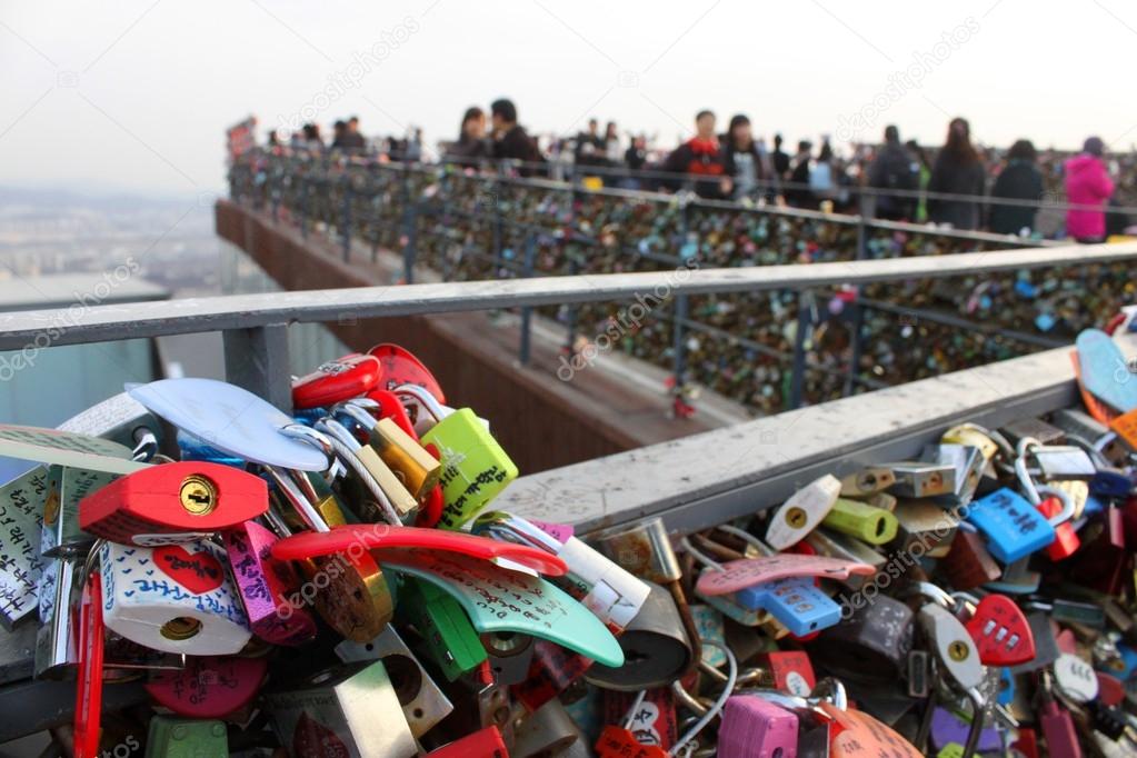 Love locks in Seoul