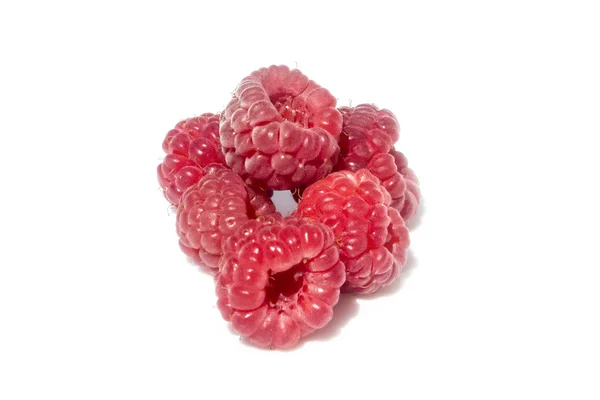 Beyaz arkaplanda ahududu