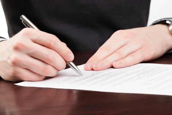 Hombres de negocios Firma de contrato . — Foto de Stock