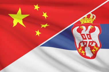 fırfır yakalı bayrakları dizi. Çin ve Sırbistan.