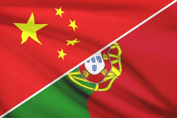 Seria potargane flagi. Chiny i Republika Portugalska. — Zdjęcie stockowe