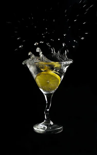 Martini içmek — Stok fotoğraf