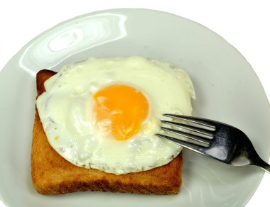 sahanda yumurta tost