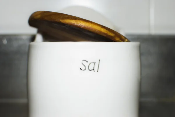 Соляной контейнер — стоковое фото