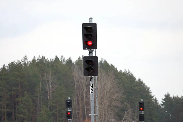 Demiryolu kırmızı trafik ışığı