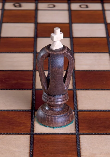 Pieza de ajedrez hecha de madera . —  Fotos de Stock