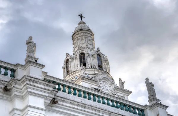 Steeple de la Catedral de Quito — Foto de Stock