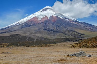 görkemli cotopaxi volkanın görünümü