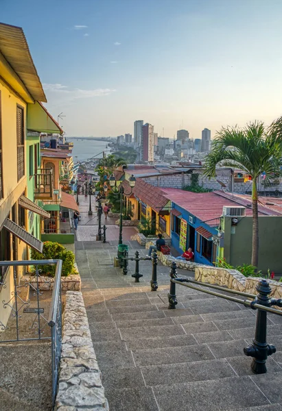 Guayaquil Guayas Ecuador November 2013 Beautiful View City Houses Walking — Stok fotoğraf