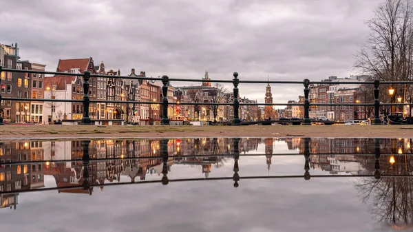 Budynki Amsterdam Holandia — Zdjęcie stockowe