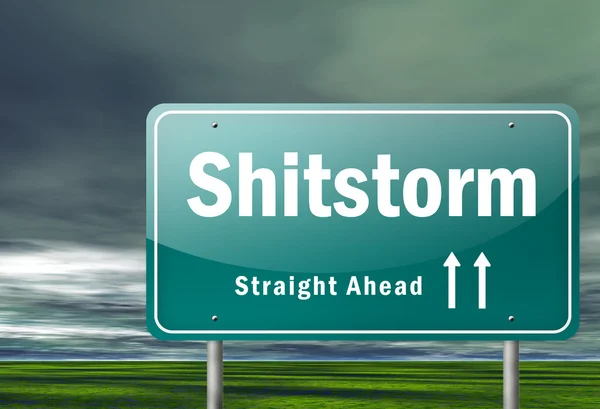 Snelweg wegwijzer "shitstorm" — Stockfoto